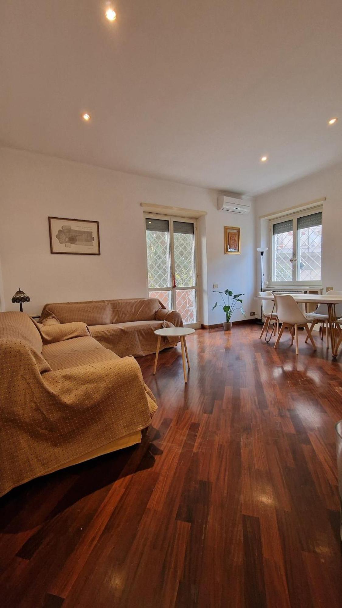 Peck House In Marconi San Paolo Apartment Rom
